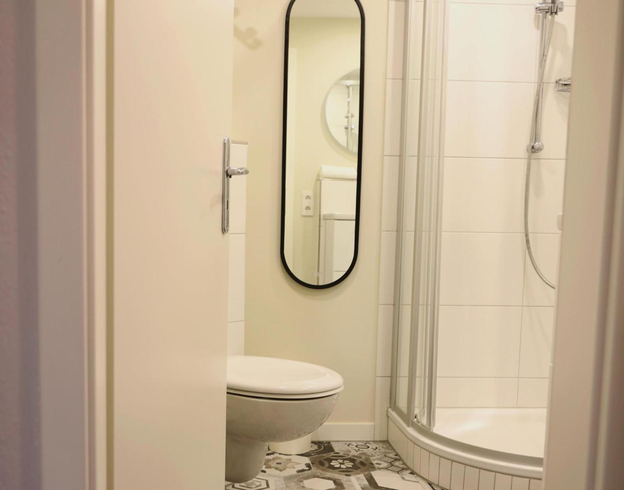 Apartment Morderne 3-zimmerwohnung In Einer Hausscheibe Unter Reet
